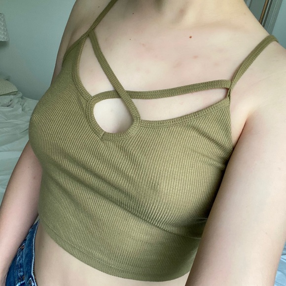 Olive Green Ribbed Tank Top - Picture 2 of 4